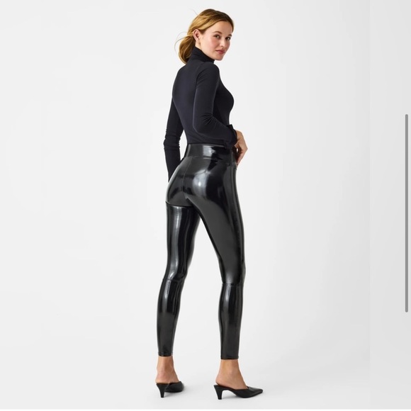 Spanx Faux Patent Leather Leggings Black - Picture 4 of 6